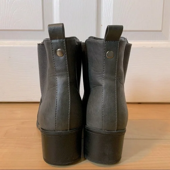 Grey Chelsea Boots - Picture 12 of 14